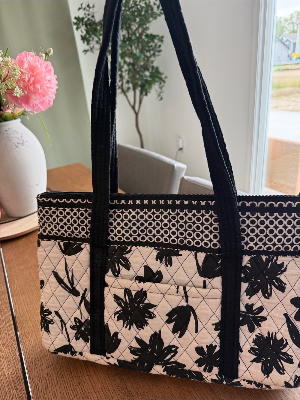 Vera Bradley Quilted Tote Ret. Night and Day Pattern